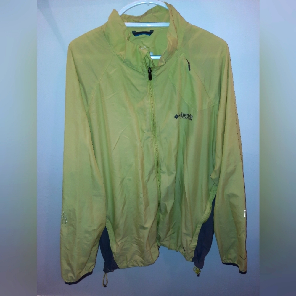 Columbia Titanium Wind/rain breaker men's size XXL excellent used condition